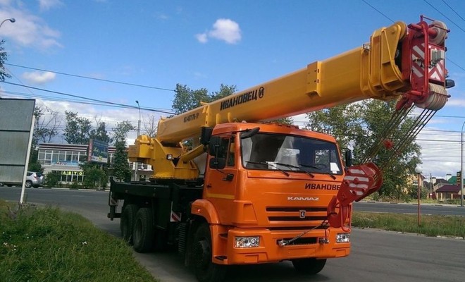 Аренда автокрана Ивановец 25 тонн в Москве